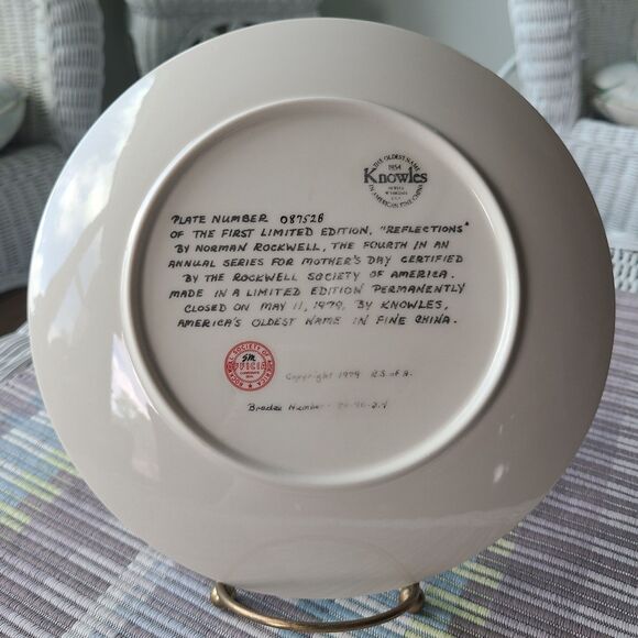 Vintage Norman Rockwell Mother's Day 1979 "Reflections" Knowles Collector Plate - Picture 6 of 10